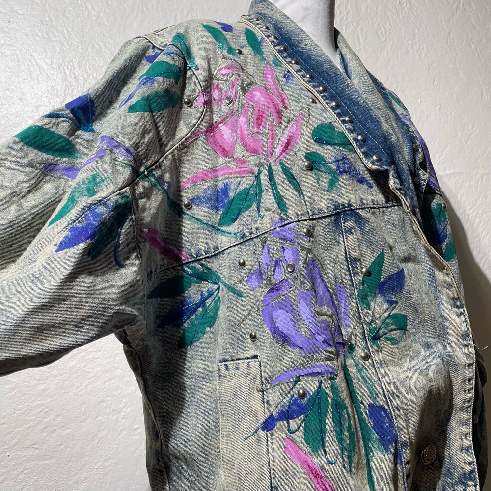 Vtg Oversized acid washed Denim Jacket Hand Painted purpleFloral Studded Artwear - Picture 6 of 12